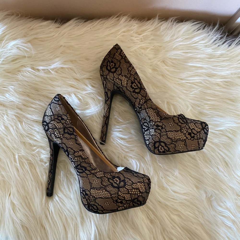 Steve Madden Lace Platform Heels - Brand New! - image 6